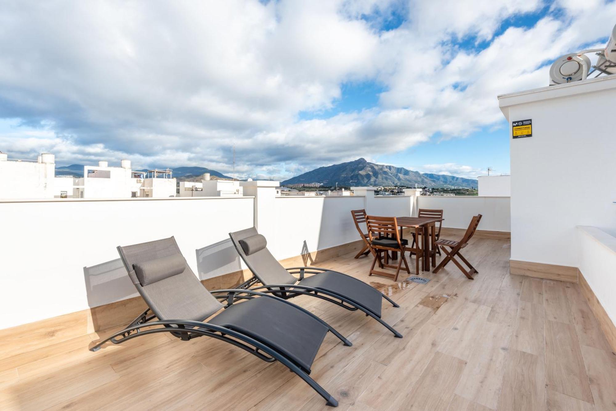 Moderno Apartamento L Marbella Eksteriør billede